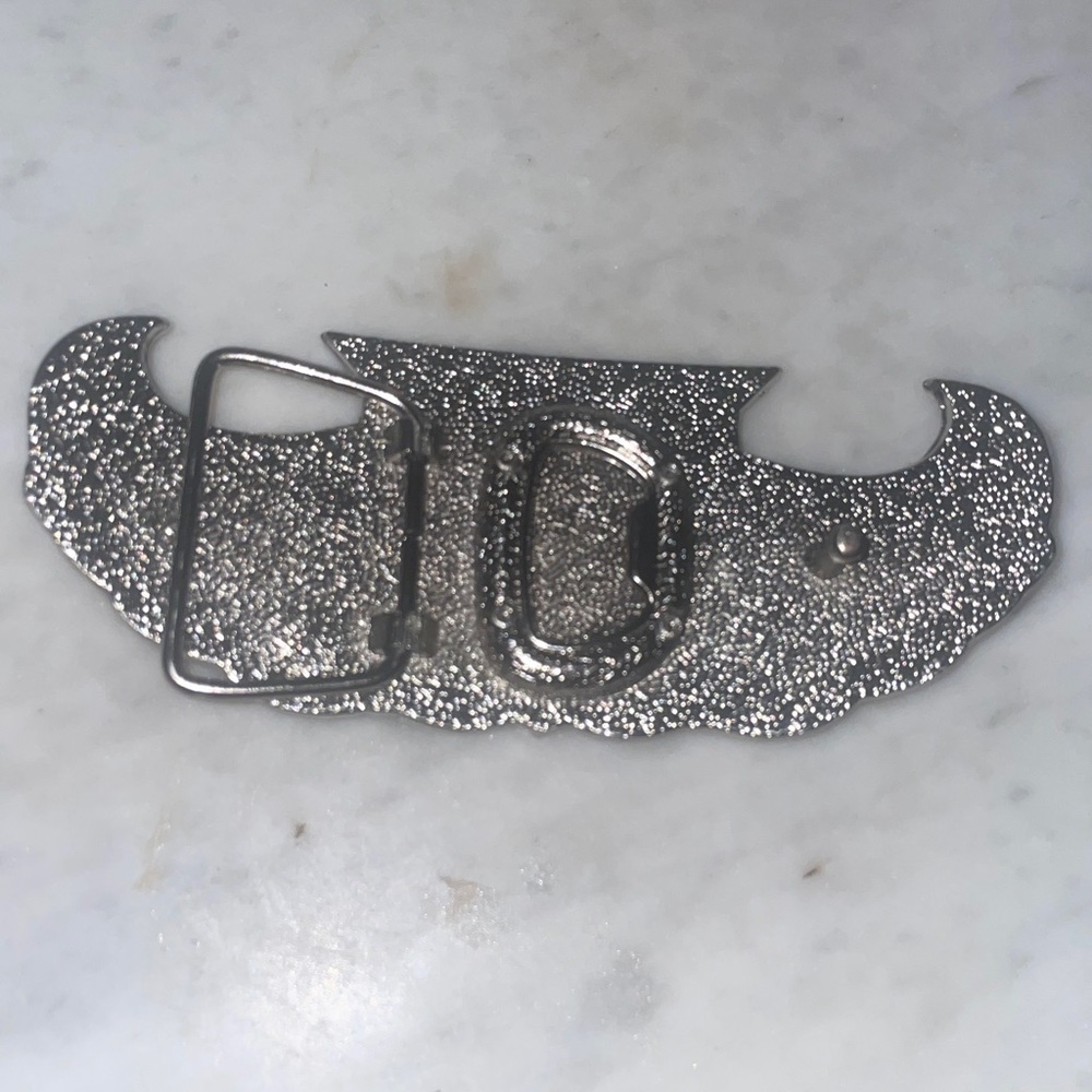 Elegant Pink and Silver Belt Buckle - Picture 2 of 2